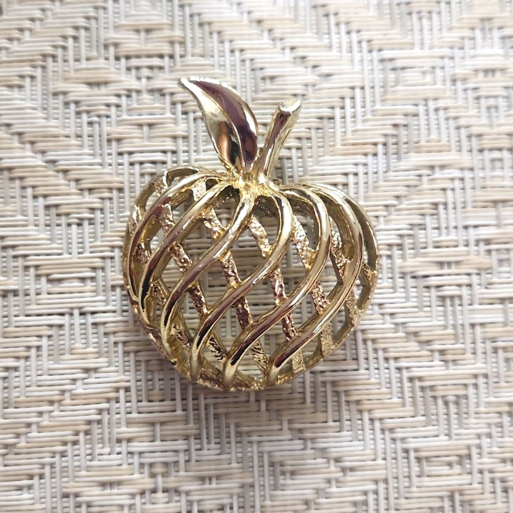 Vintage Apple Broach/ Pendent